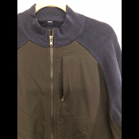 Lululemon men jacket. B1 - Picture 5 of 9